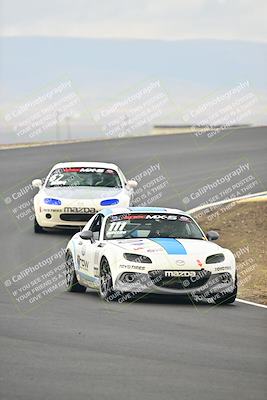 media/Jan-26-2025-CalClub SCCA (Sun) [[cfcea7df88]]/Group 1/Race/